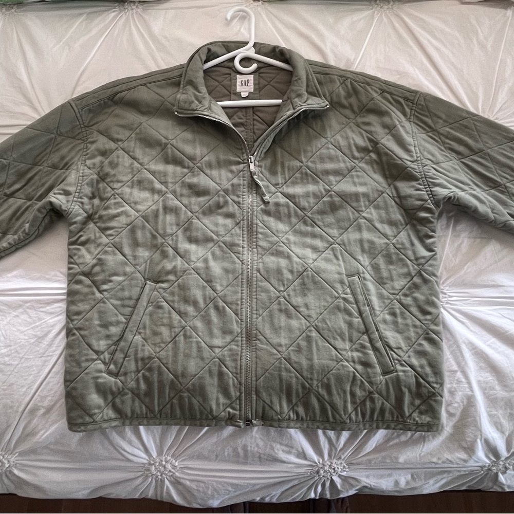 GAP Light Olive Green Lightweight Quilted Jacket